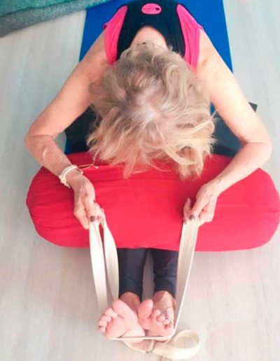 Yogamar - yoga restaurativo